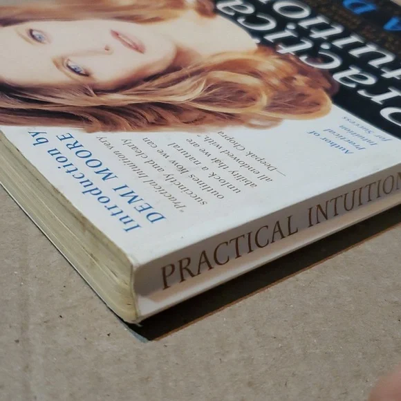 2/$8 📚 Practical Intuition Laura Day Paperback book - Picture 8 of 12